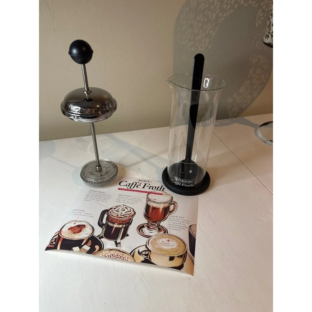 Bonjour Caffe Froth Manual Milk Frother 450ML Black Glass NEW Vintage 7001